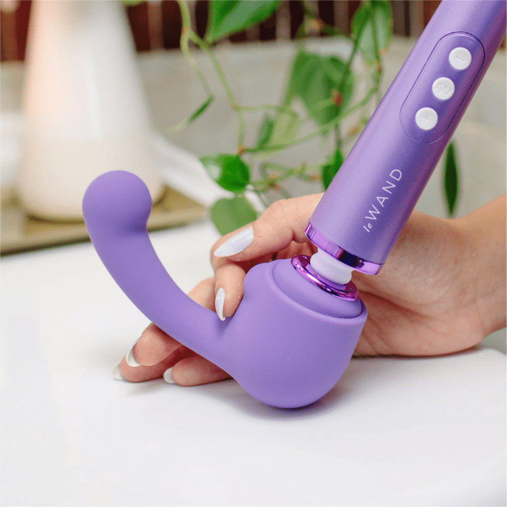 LE Wand Vibrators Petite Curve Attachment